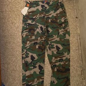 EMPYRE Camo Cargos!!!!